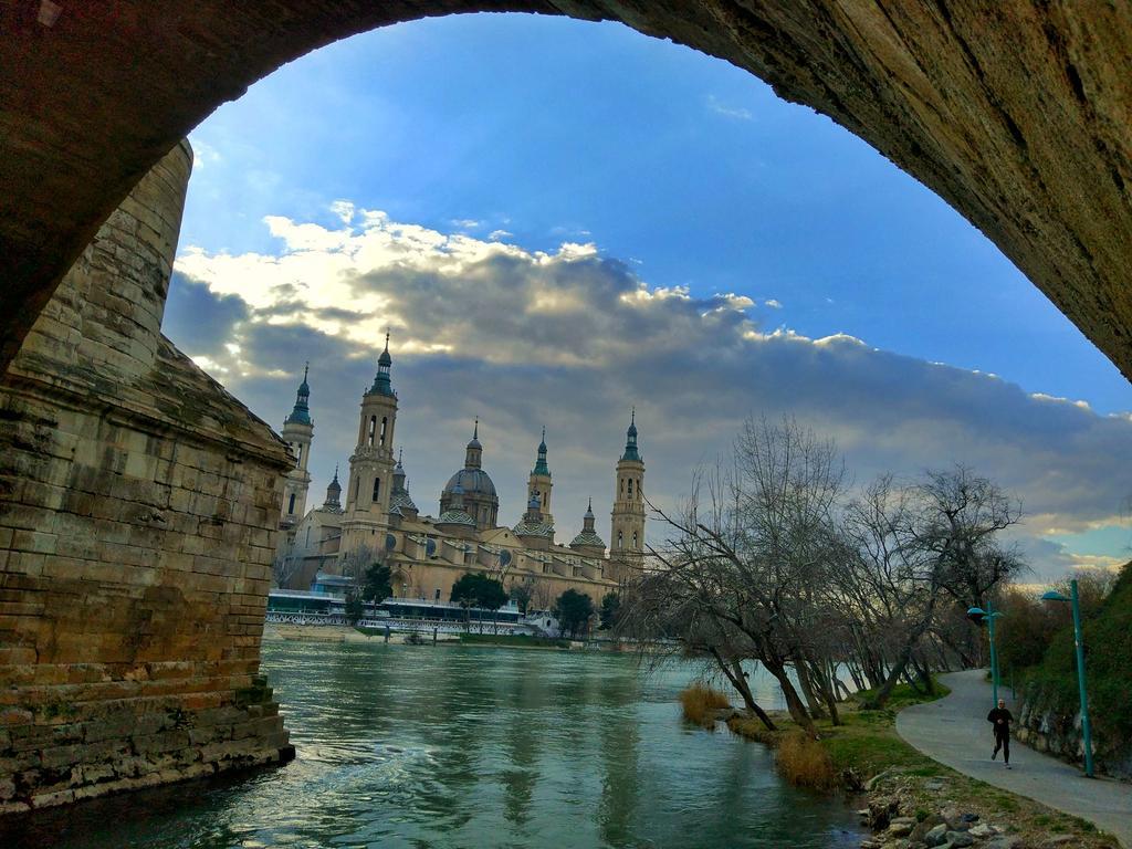 Mirador Del Ebro Apartment Zaragoza Exterior photo