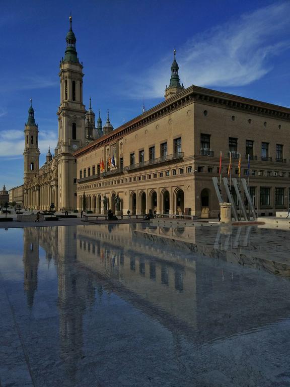 Mirador Del Ebro Apartment Zaragoza Exterior photo